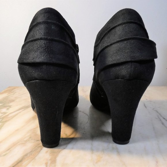 Sleek and a bit Sexy LifeStride Corie Shootie (shoe bootie)sz11 black  3" heel - Picture 7 of 11